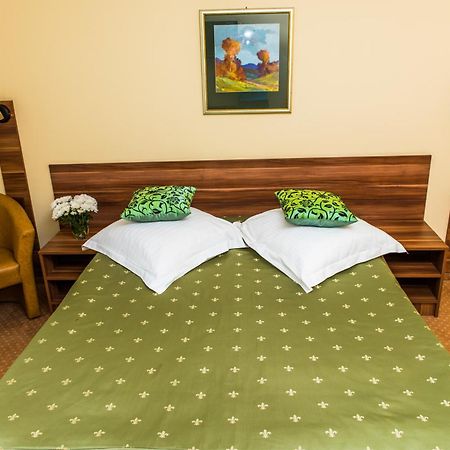 אורדאה Hotel Lyra חדר תמונה
