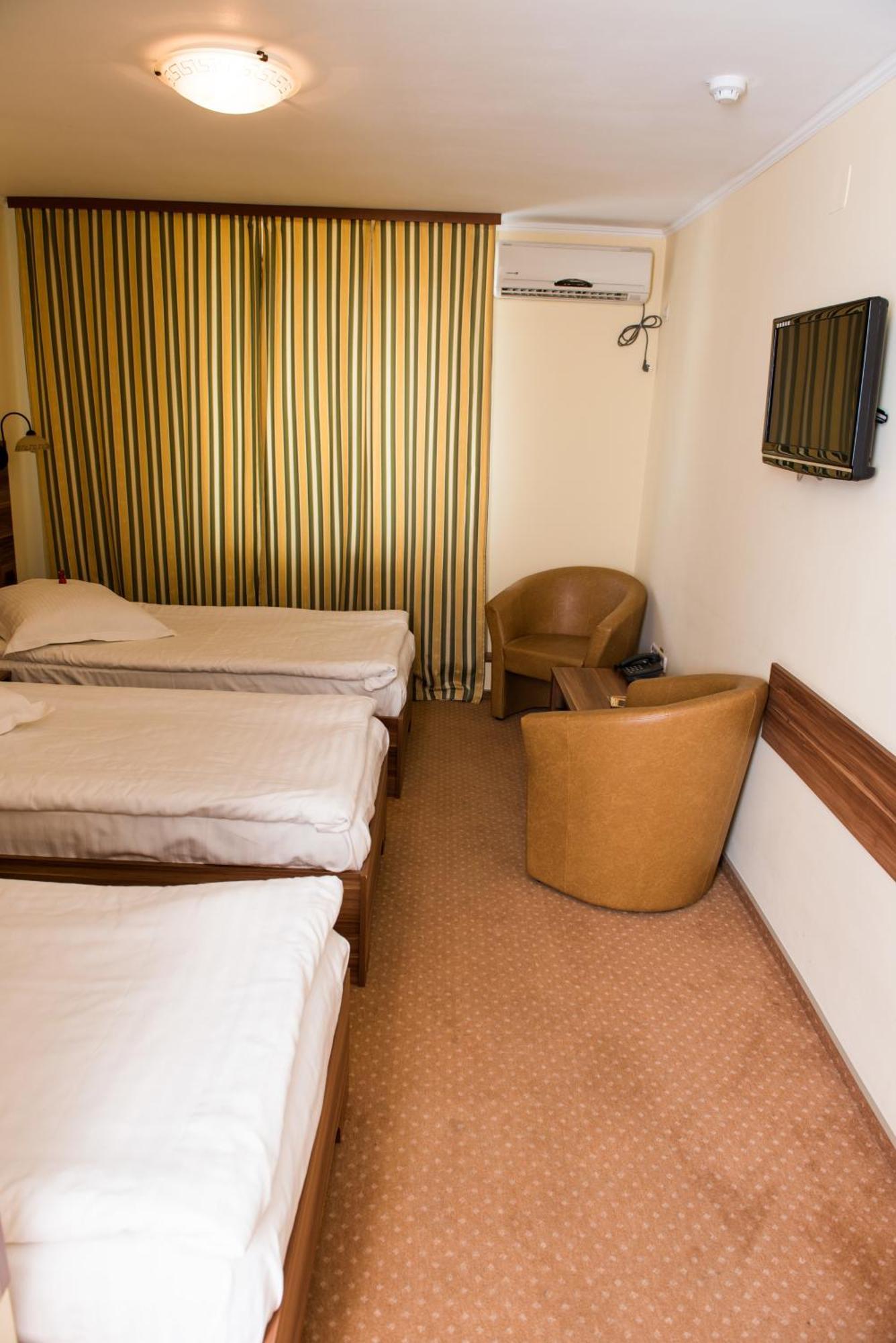 אורדאה Hotel Lyra חדר תמונה